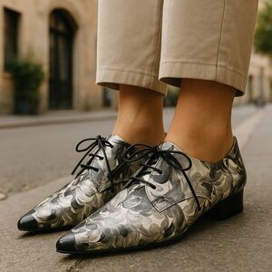 Billy Ella vintage watercolor oxford pointy toed lace up shoes!